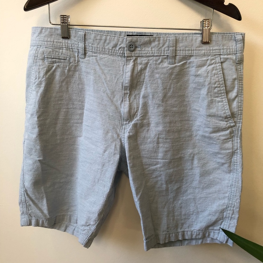Express shorts, Size 34